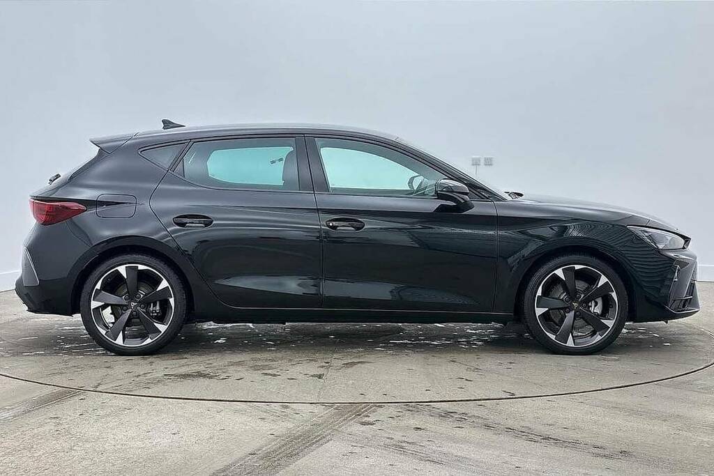 Cupra Leon 1.5 Ehybrid 204 V1 Dsg Black #4