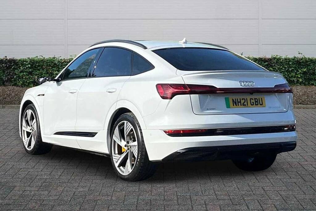 Audi E-tron 300Kw 55 Quattro 95Kwh Vorsprung White #3