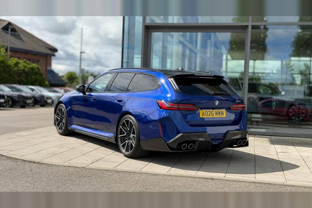 BMW M5 5dr Dct Blue