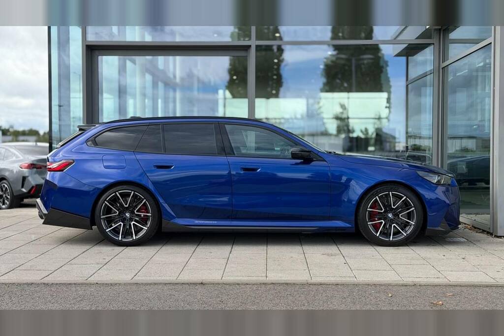 BMW M5 5dr Dct Blue #2