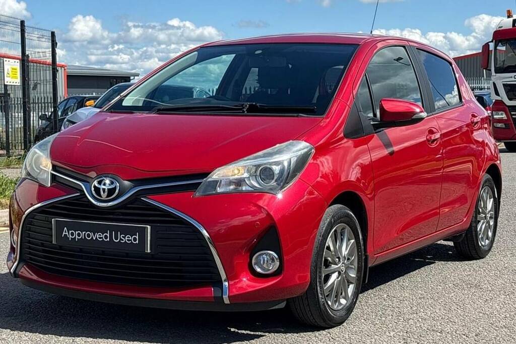 Toyota Yaris 1.33 Vvt-i Icon Red #3