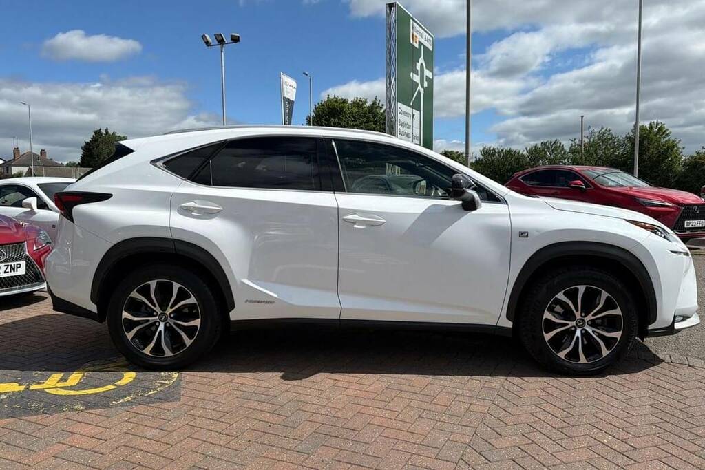 Lexus NX 300H 2.5 Premier Cvt Red #23