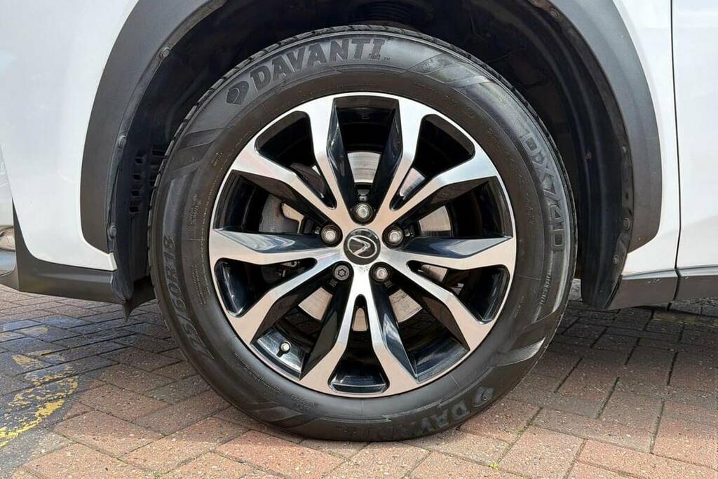 Lexus NX 300H 2.5 Premier Cvt Red #25