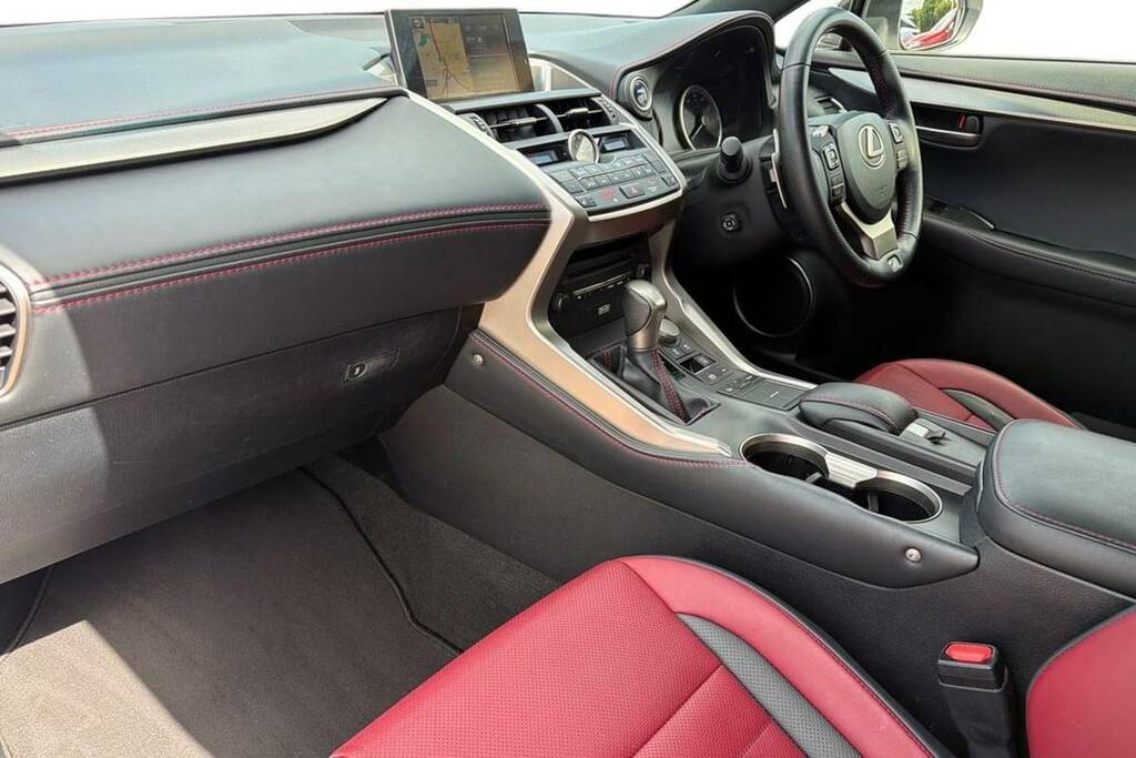 Lexus NX 300H 2.5 F-sport Cvt White #5