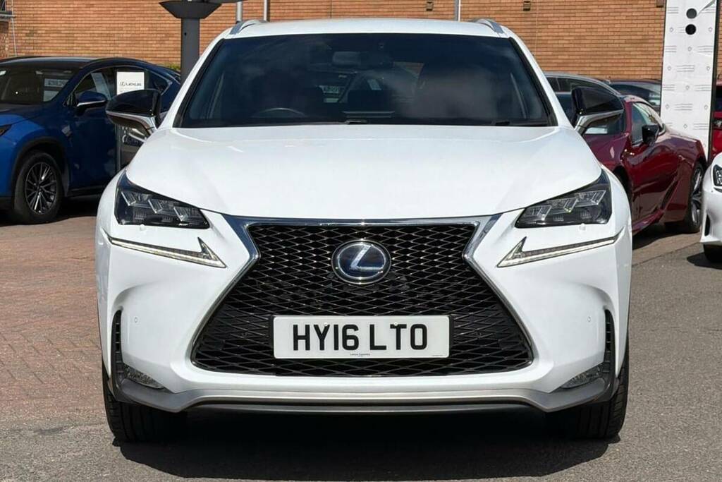 Lexus NX 300H 2.5 Premier Cvt Red #22
