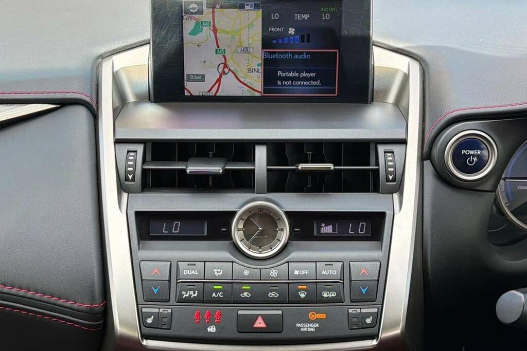 Lexus NX 300H 2.5 Premier Cvt Red #9