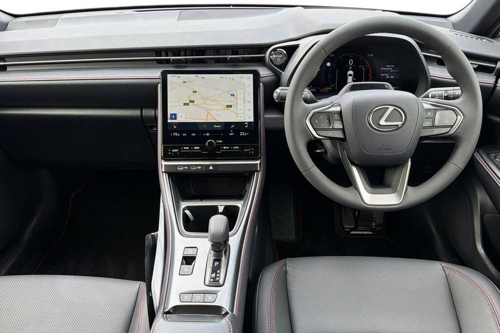 Lexus LBX 1.5 Premium Plus E-cvt Silver #5