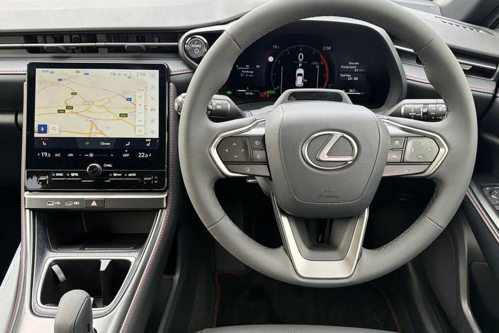Lexus LBX 1.5 Premium Plus E-cvt Silver #6
