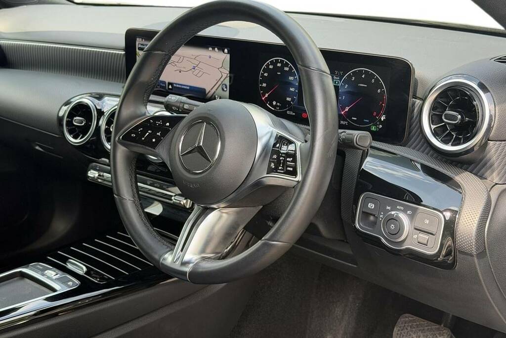 Mercedes-Benz A Class A180 Sport Edition KN25ZNT Black #4