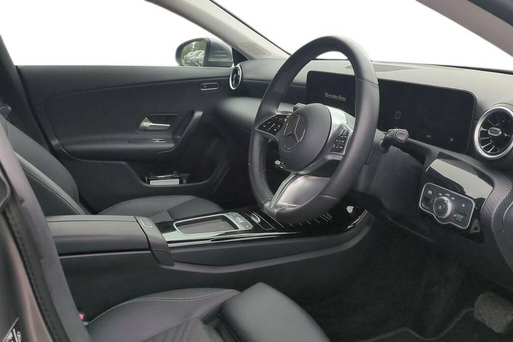 Mercedes-Benz CLA Class 180 Sport Edition Tip KU25MSX Grey #4