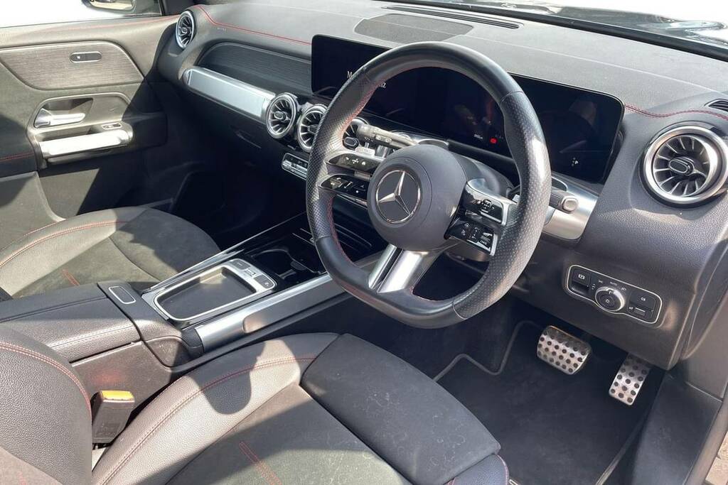 Mercedes-Benz EQB 250 140Kw Amg Line Premium 70.5Kwh Black #4