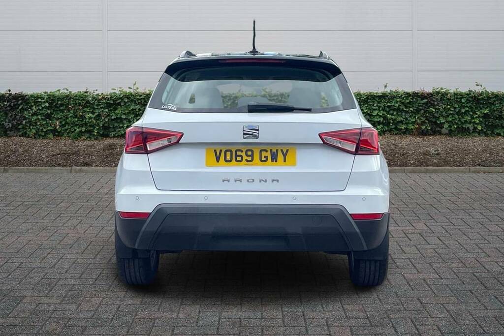 Seat Arona 1.0 Tsi Se Technology White #8