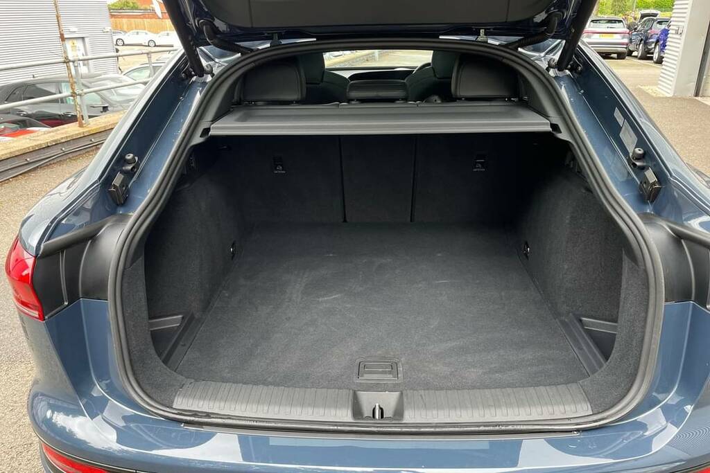 Audi SQ6 E-Tron 360Kw Sq6 Quattro 100Kwh Edition 1 Blue #2