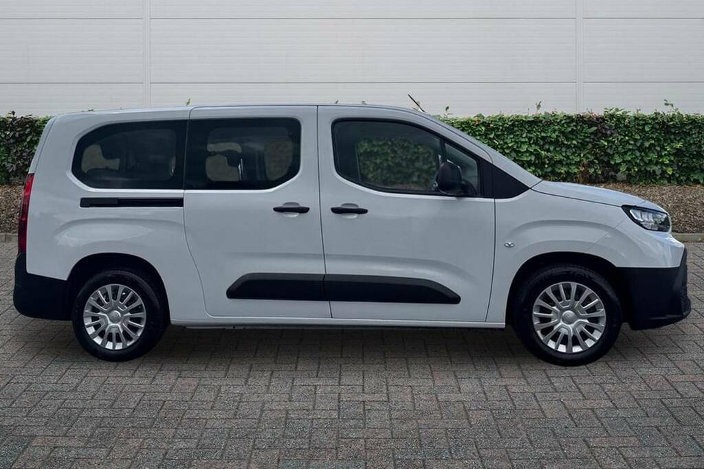 Toyota Proace City 100Kw Icon L2 50Kwh White #5