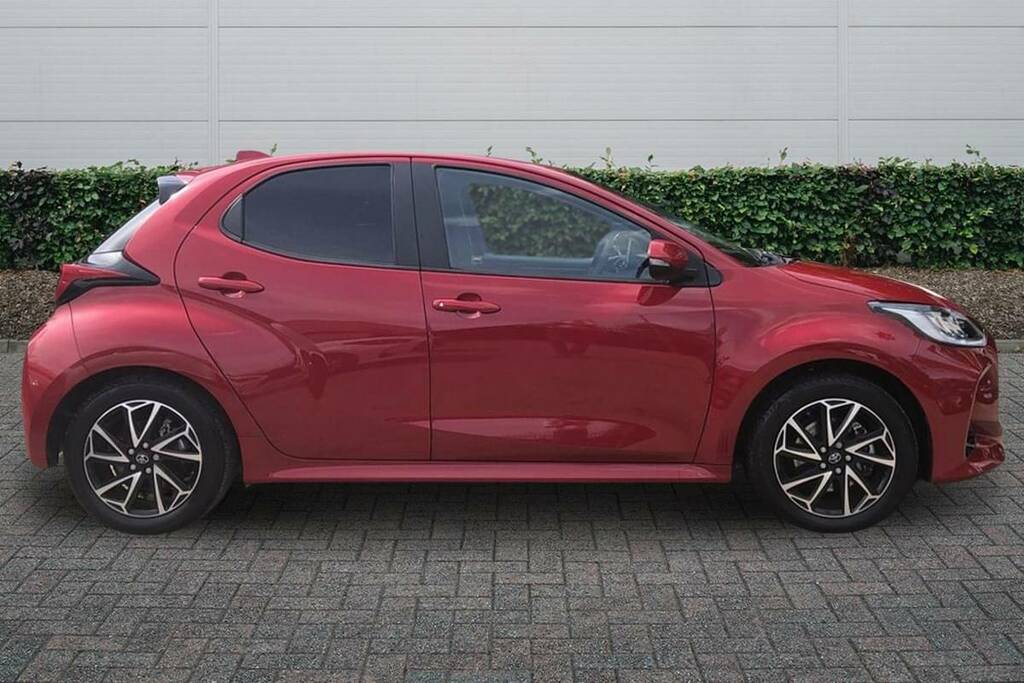 Toyota Yaris 1.5 Hybrid Design Cvt  #5