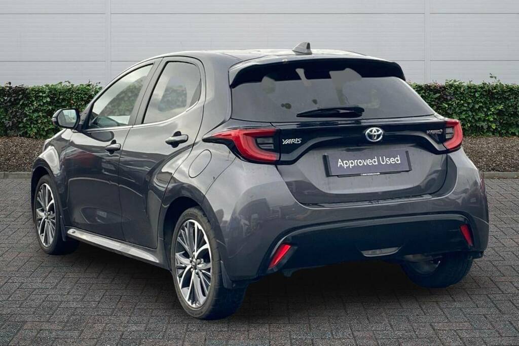 Toyota Yaris 1.5 Hybrid Excel Cvt Grey #2