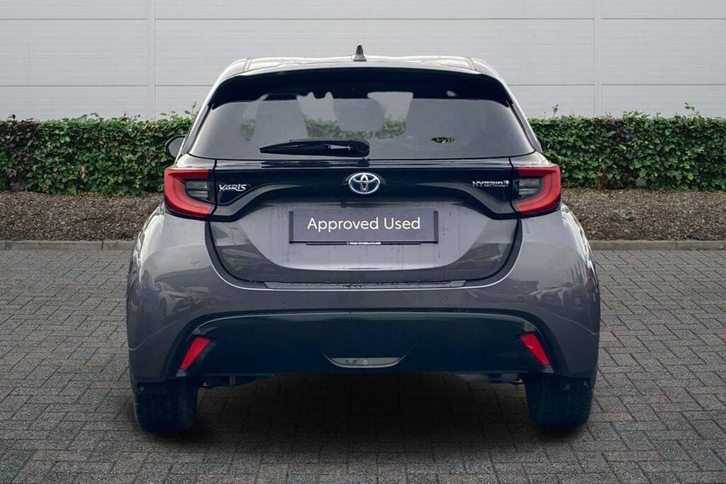 Toyota Yaris 1.5 Hybrid Excel Cvt Grey #4