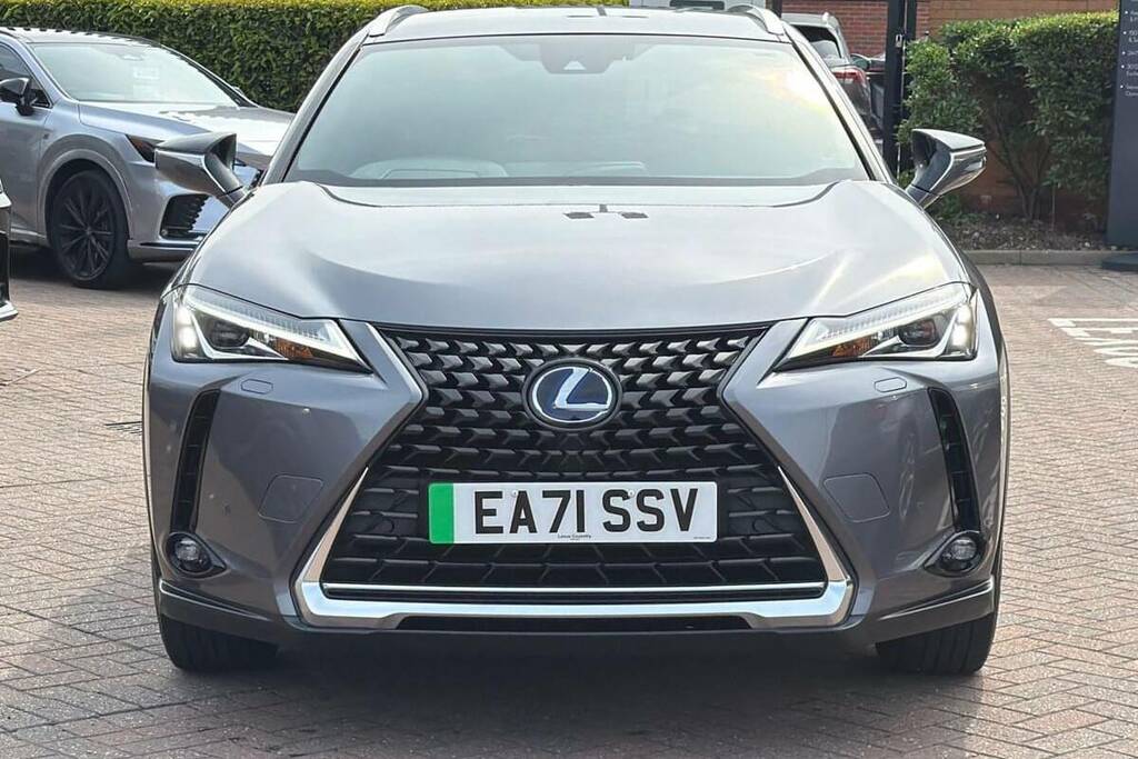 Lexus UX 250H Takumi Silver #21