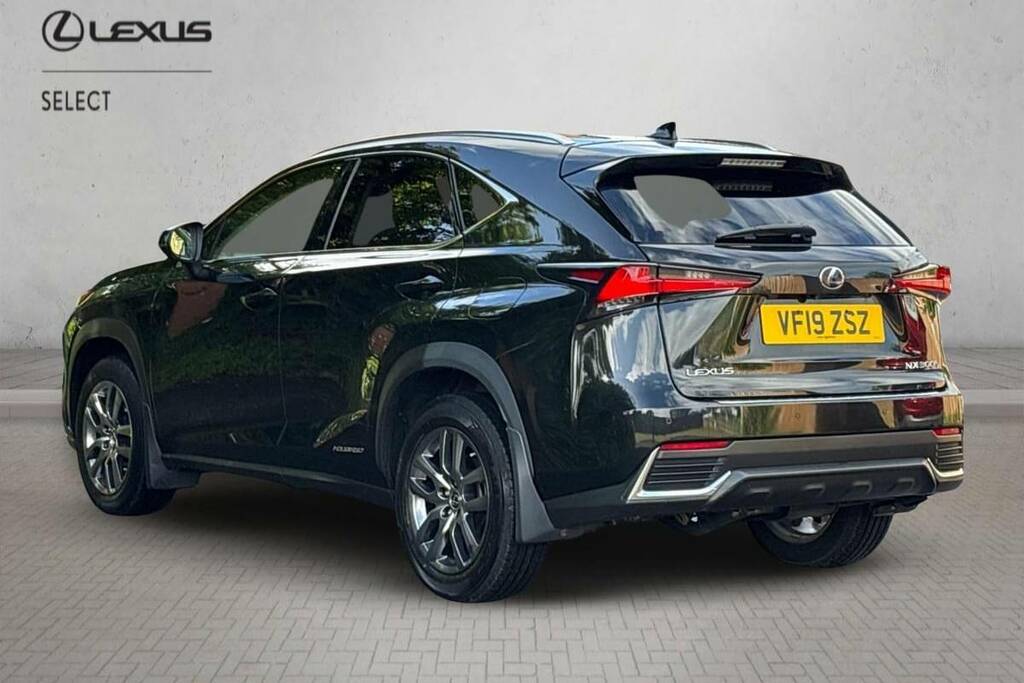 Lexus NX 300H 2.5 Cvt Premium Pack Black #4