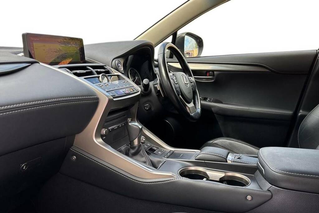 Lexus NX 300H 2.5 Cvt Premium Pack Black #5