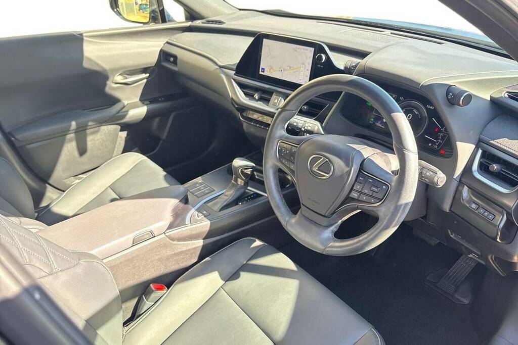 Lexus UX 250H 2.0 F-sport Design Cvt Black #4