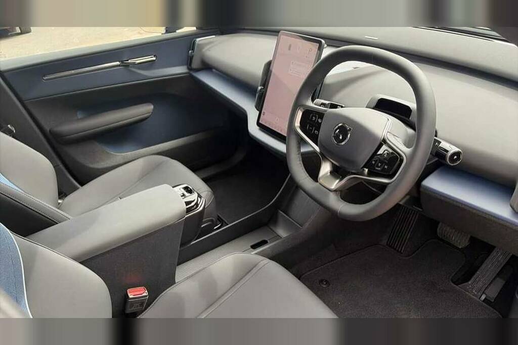 Volvo EX30 200Kw Sm Extended Range Plus 69Kwh Black #5
