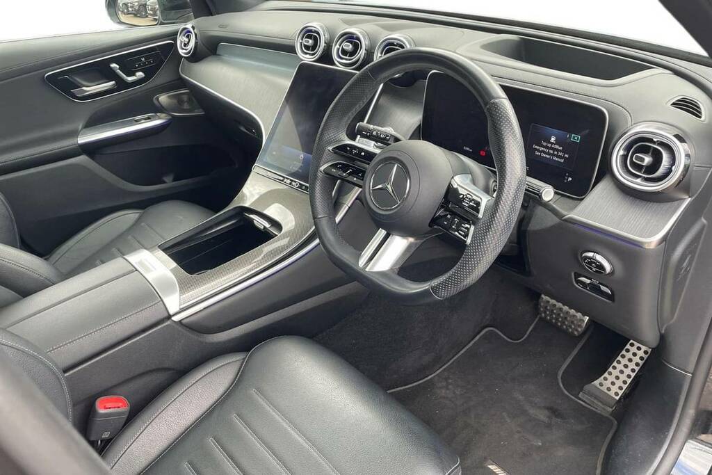 Mercedes-Benz GLC Class 300D 4Matic Amg Line Premium 9G-tronic KN73VJG Black #4