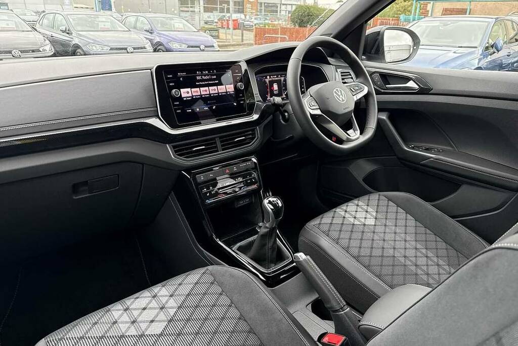 Volkswagen T-Cross 1.0 Tsi Black Edition White #2
