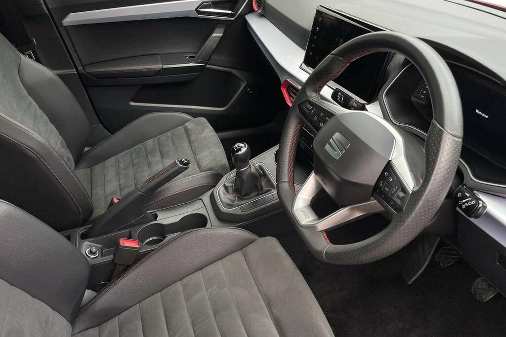 Seat Ibiza 1.0 Tsi 110 Fr Sport Red #4