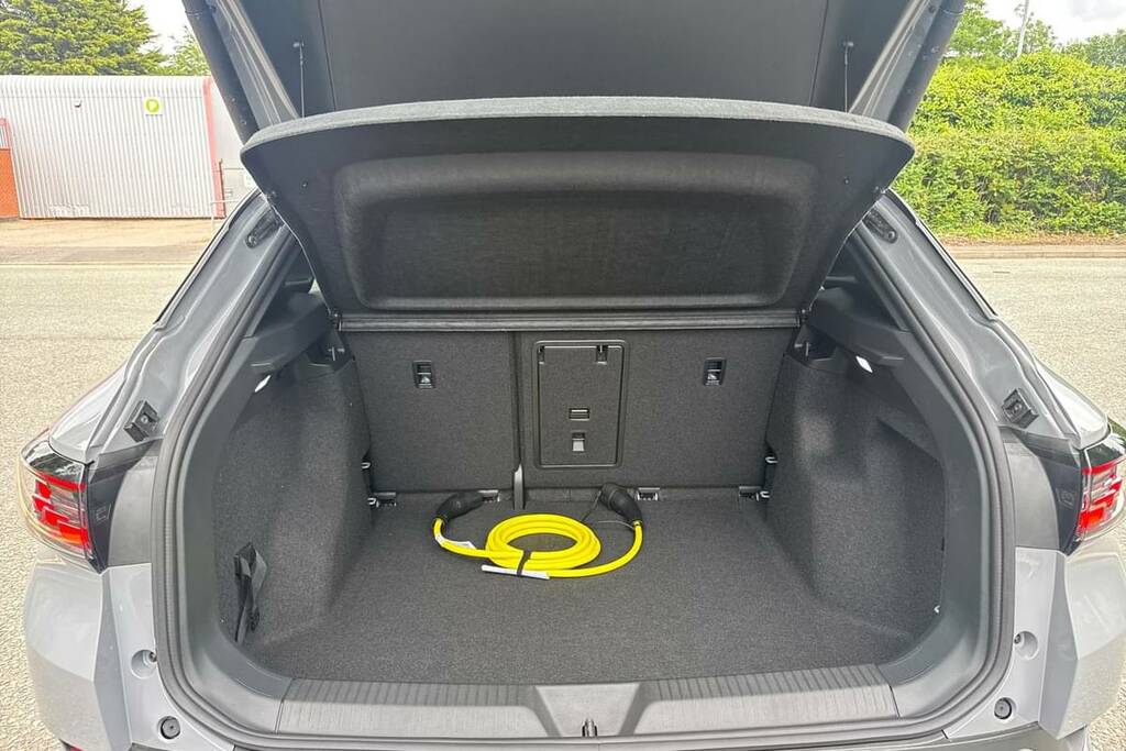 Volkswagen ID.4 210Kw Black Edition Pro 77Kwh Grey #2