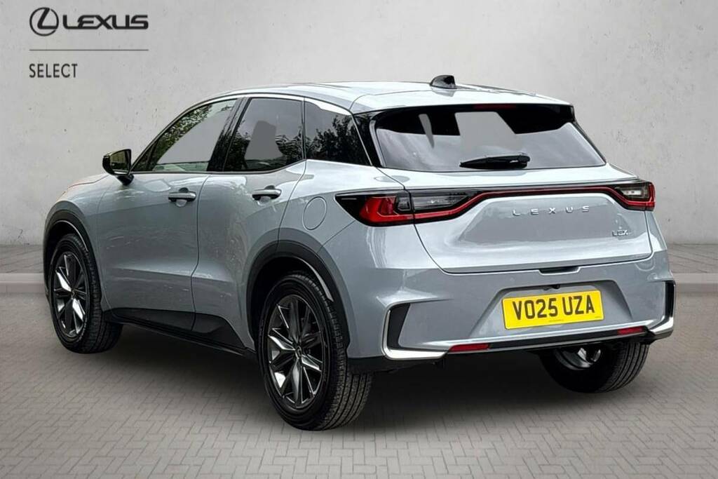 Lexus LBX 1.5 Premium Plus E-cvt Grey #4