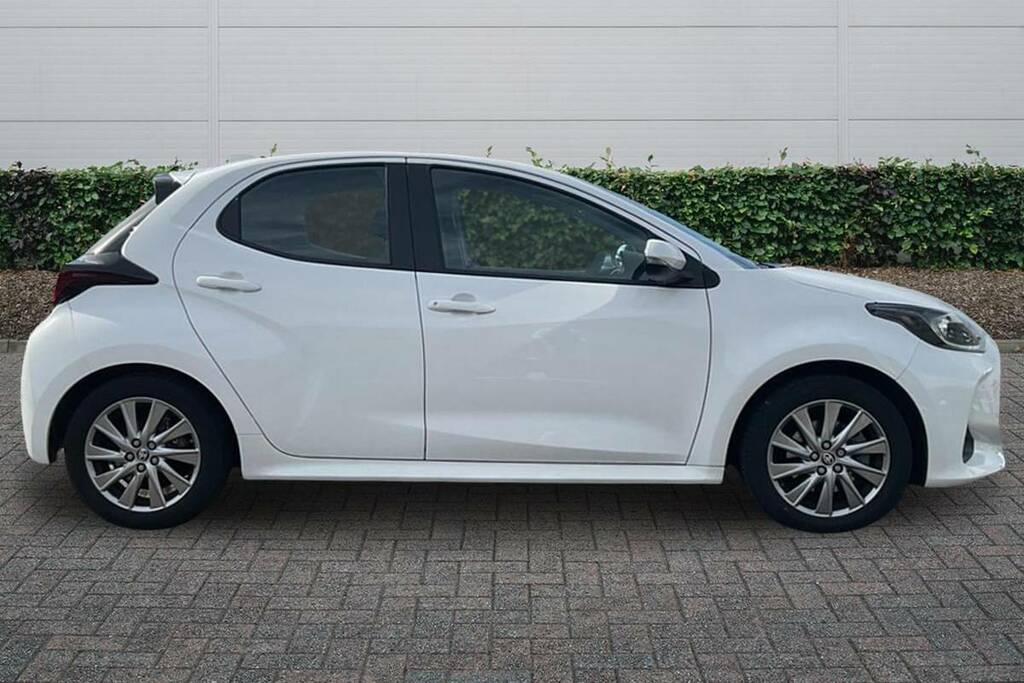 Toyota Yaris 1.5 Hybrid Icon Cvt White #5