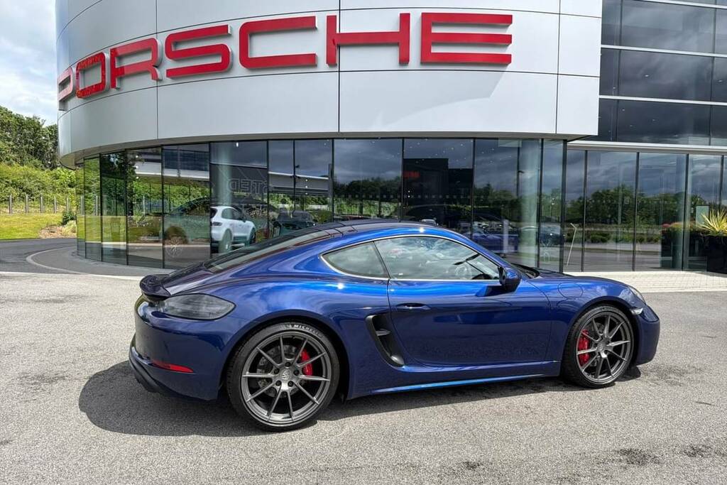 Porsche Cayman 4.0 Gts Pdk Red #41