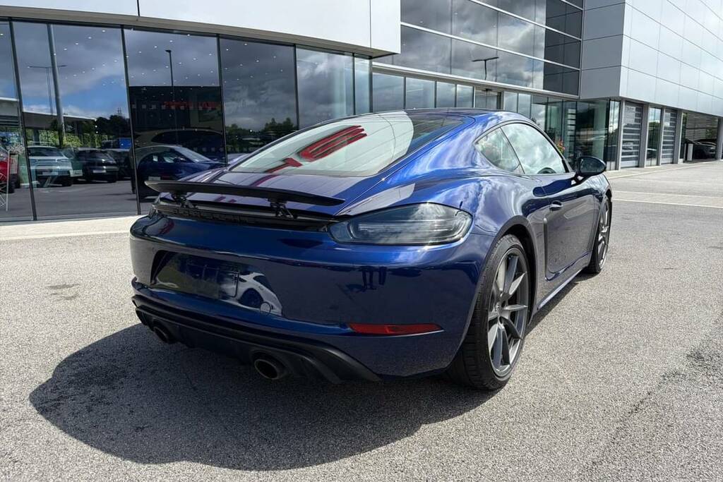 Porsche Cayman 4.0 Gts Pdk Red #40