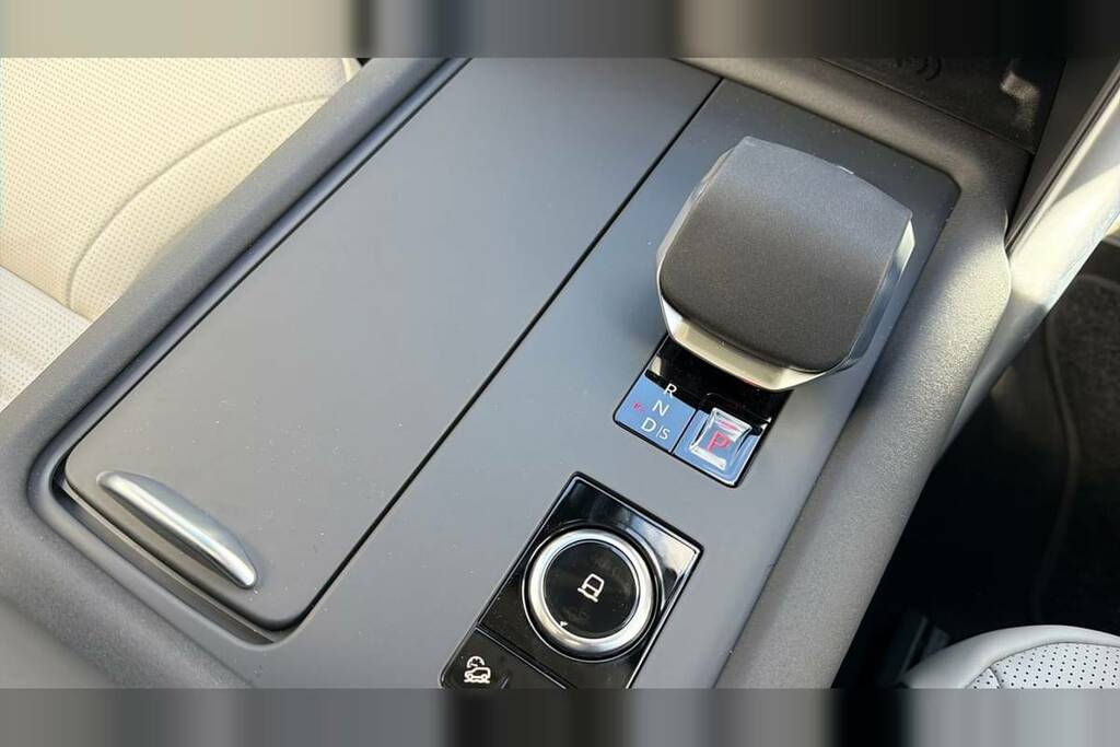 Land Rover Discovery Commercial Dynamic Hse Black #13