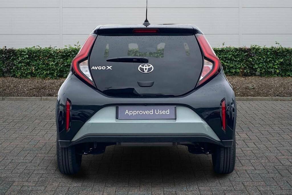 Toyota Aygo X 1.0 Vvt-i Edge WN75RTZ  #4