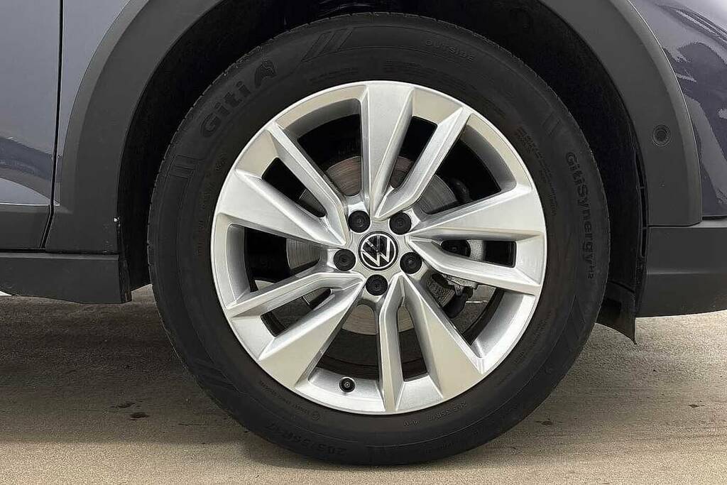 Volkswagen Taigo 1.0 Tsi 115 Match Grey #5