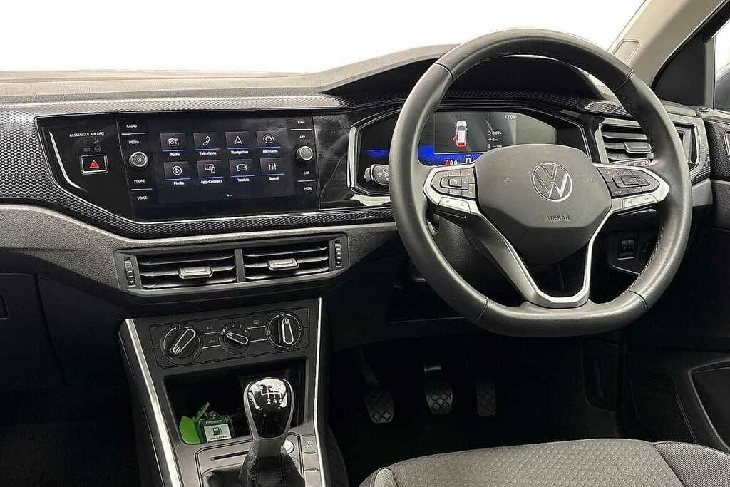 Volkswagen Taigo 1.0 Tsi 115 Match Grey #2