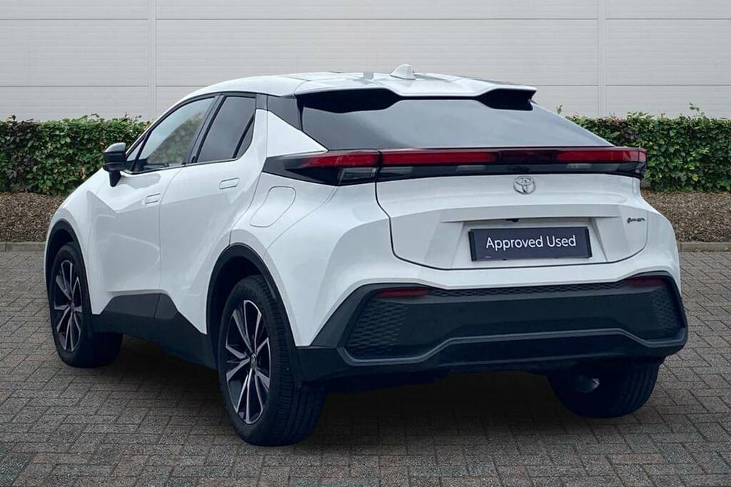 Toyota C-Hr 2.0 Phev Design Cvt WN75UJG White #2