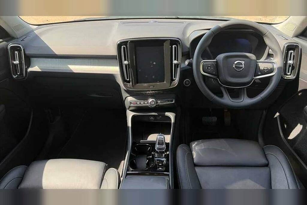 Volvo XC40 2.0 B3p Plus Dark CJ23LRX Grey #5