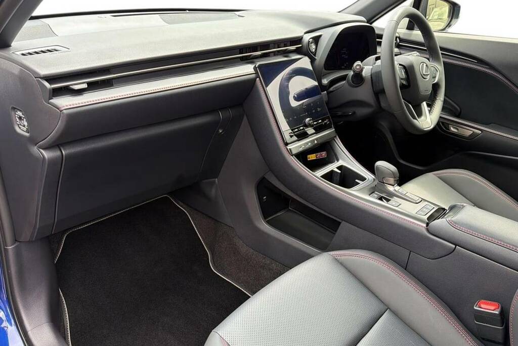 Lexus LBX 1.5 Premium Plus E-cvt Blue #5