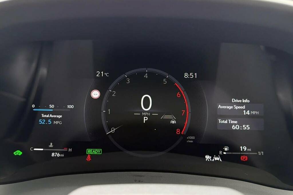 Lexus LBX 1.5 Vibrant Edition E-cvt Bi-tone Red #11