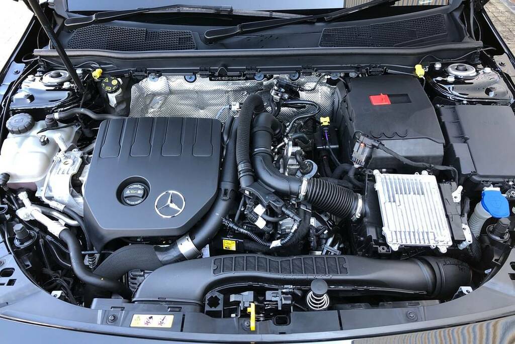 Mercedes-Benz CLA Class 180 Amg Line Premium Tip KR25YDO Black #5