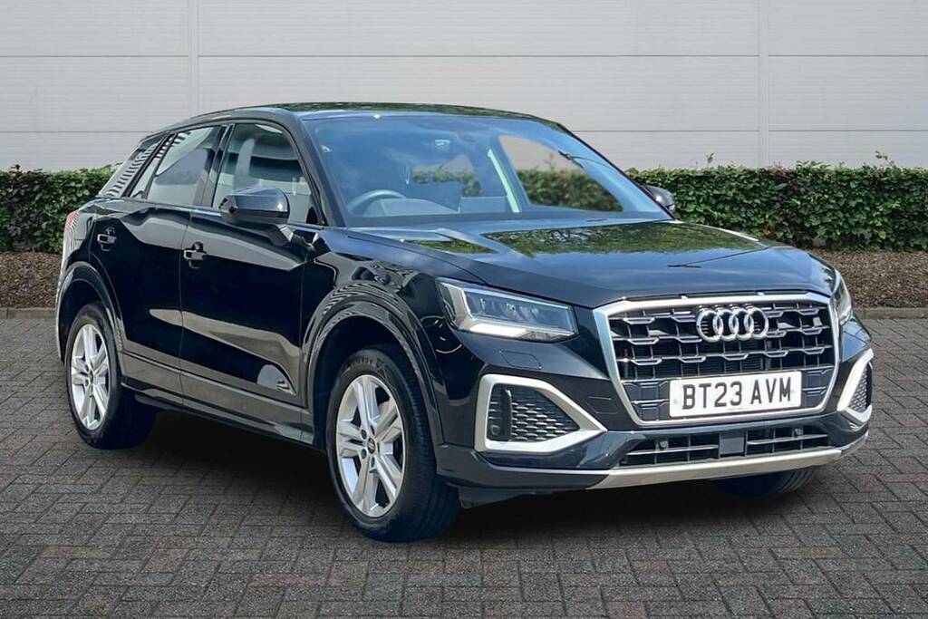 Audi Q2 30 Tfsi Sport Black