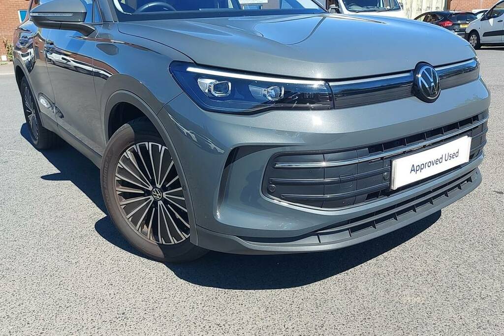 Volkswagen Tiguan 1.5 Etsi Match Dsg Grey #5