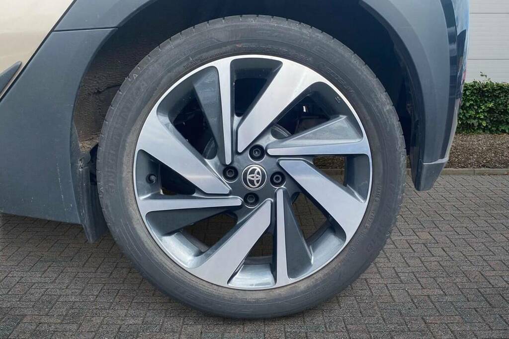 Toyota Aygo X 1.0 Vvt-i Exclusive Beige #6