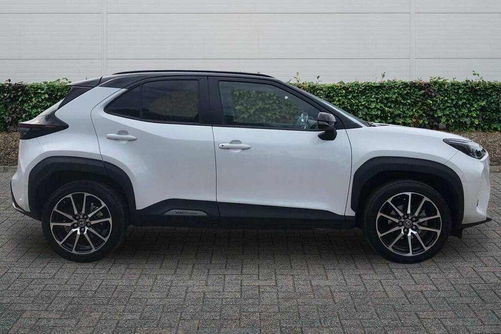 Toyota Yaris Cross 1.5 Hybrid Gr Sport Cvt White #4