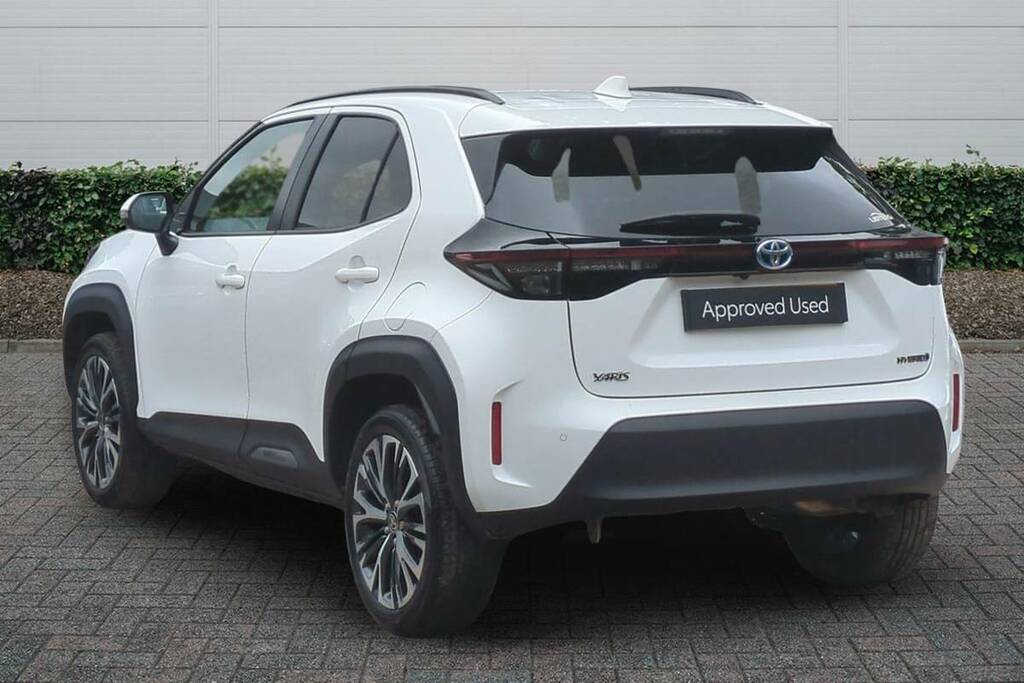 Toyota Yaris Cross 1.5 Hybrid Excel Cvt White #2
