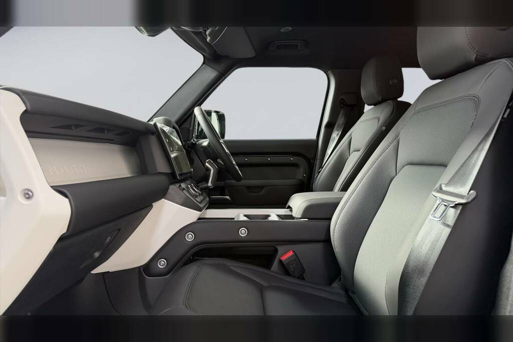 Land Rover Defender 110 3.0 D250 S 110 Black #3