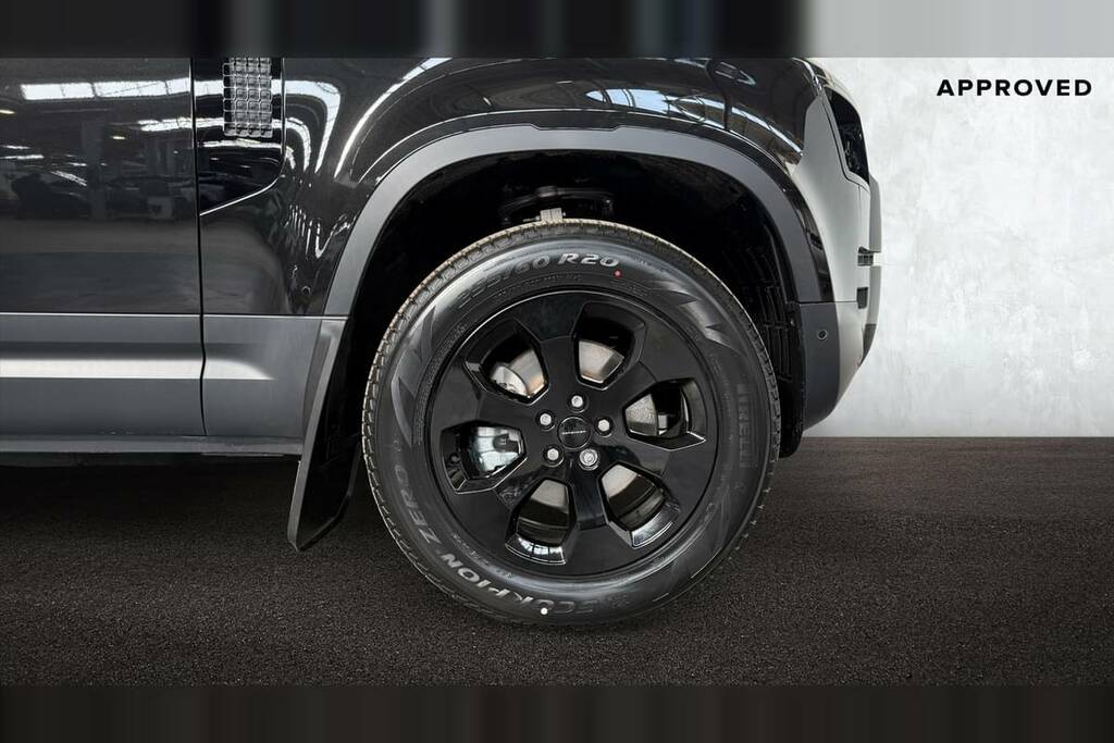 Land Rover Defender 110 Suv Green #8